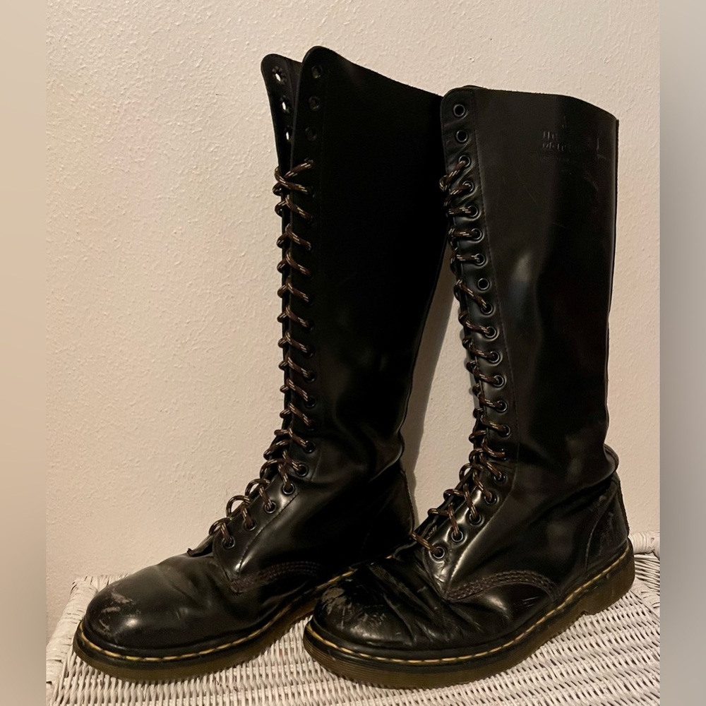 Vintage Doc Martens 20 Hole Black Boots US Men’s Size 10